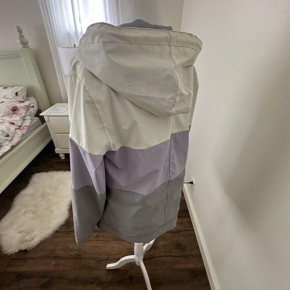 Weatherproof jacket - Picture 4 of 5